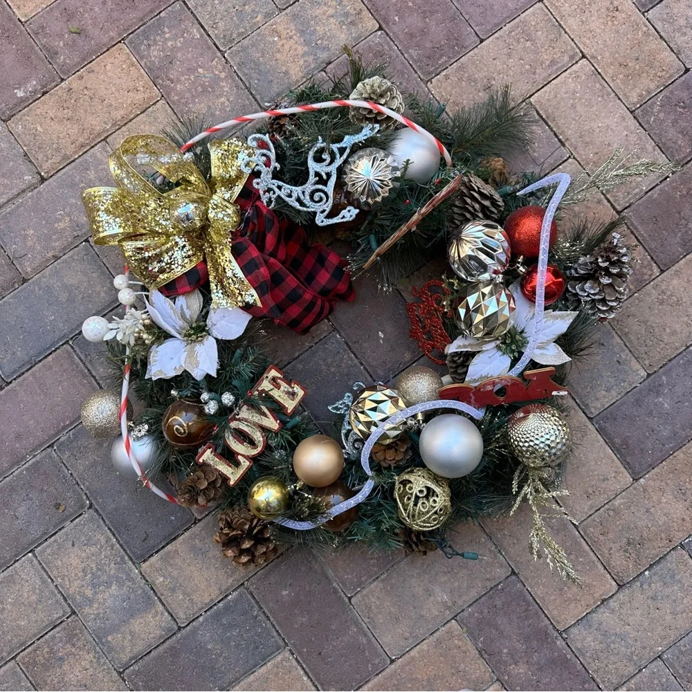 Christmas wreaths home decoration